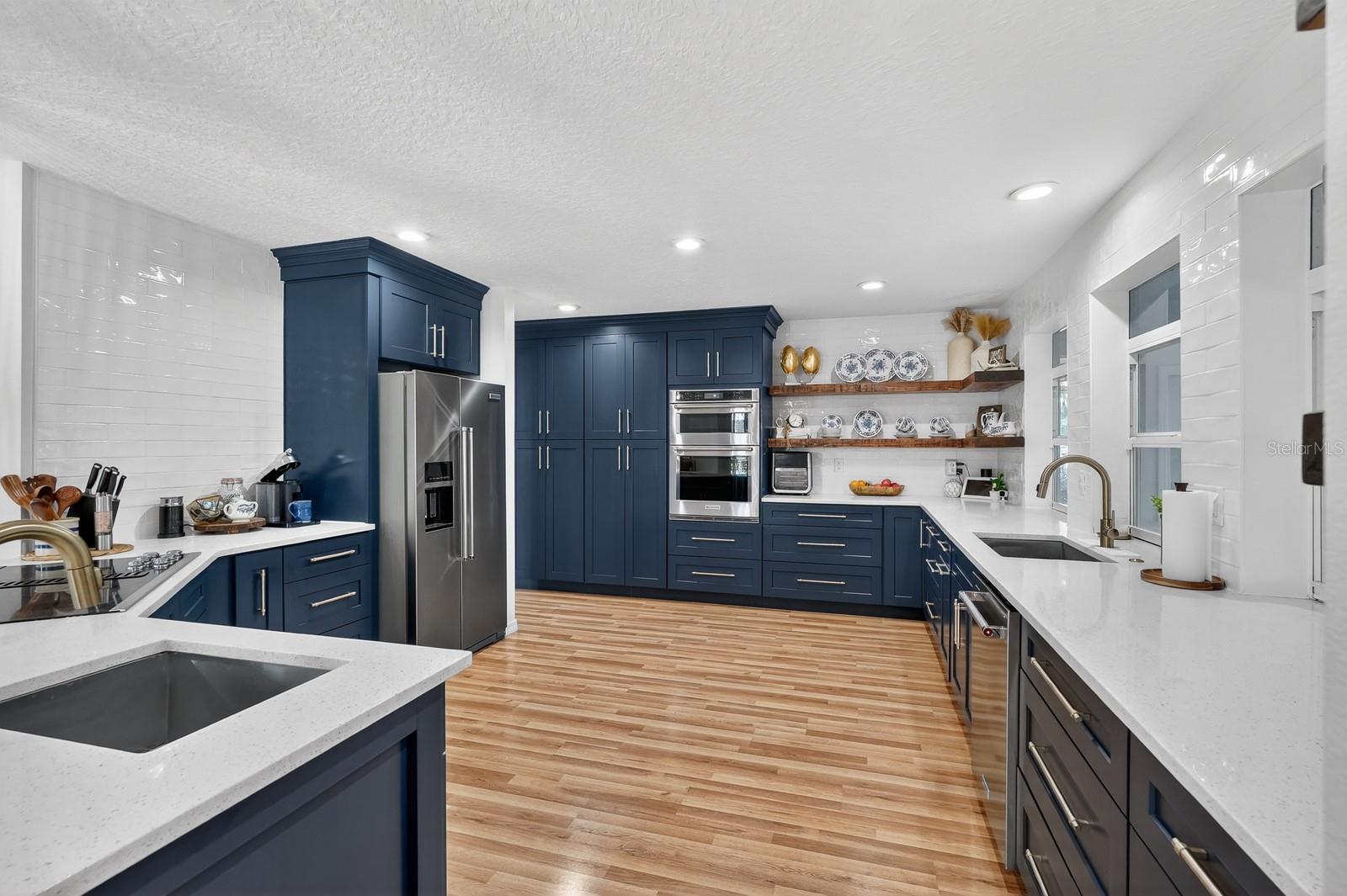1523 LAKESIDE DR, DELAND, FL, 32720