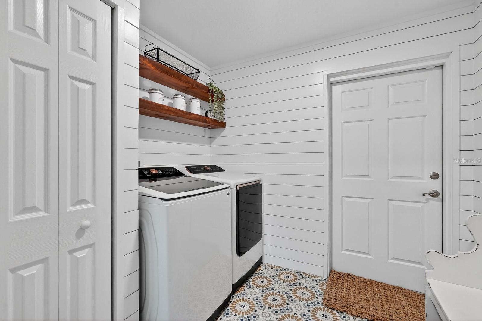 1523 LAKESIDE DR, DELAND, FL, 32720
