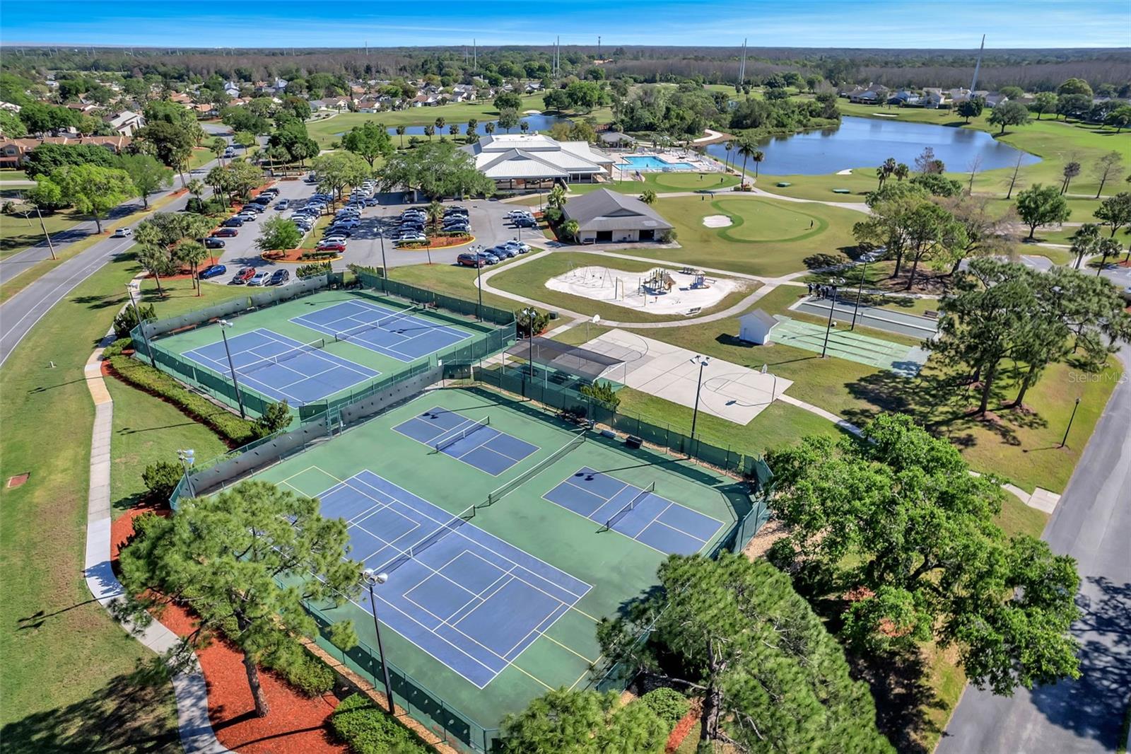 3925 WOODSFIELD CT, ORLANDO, FL, 32822
