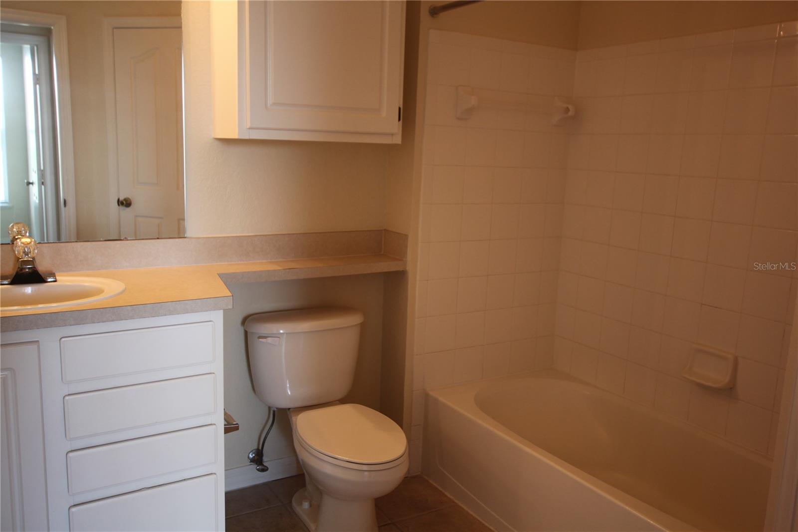 5703 LEGACY CRESCENT PL #304, RIVERVIEW, FL, 33578