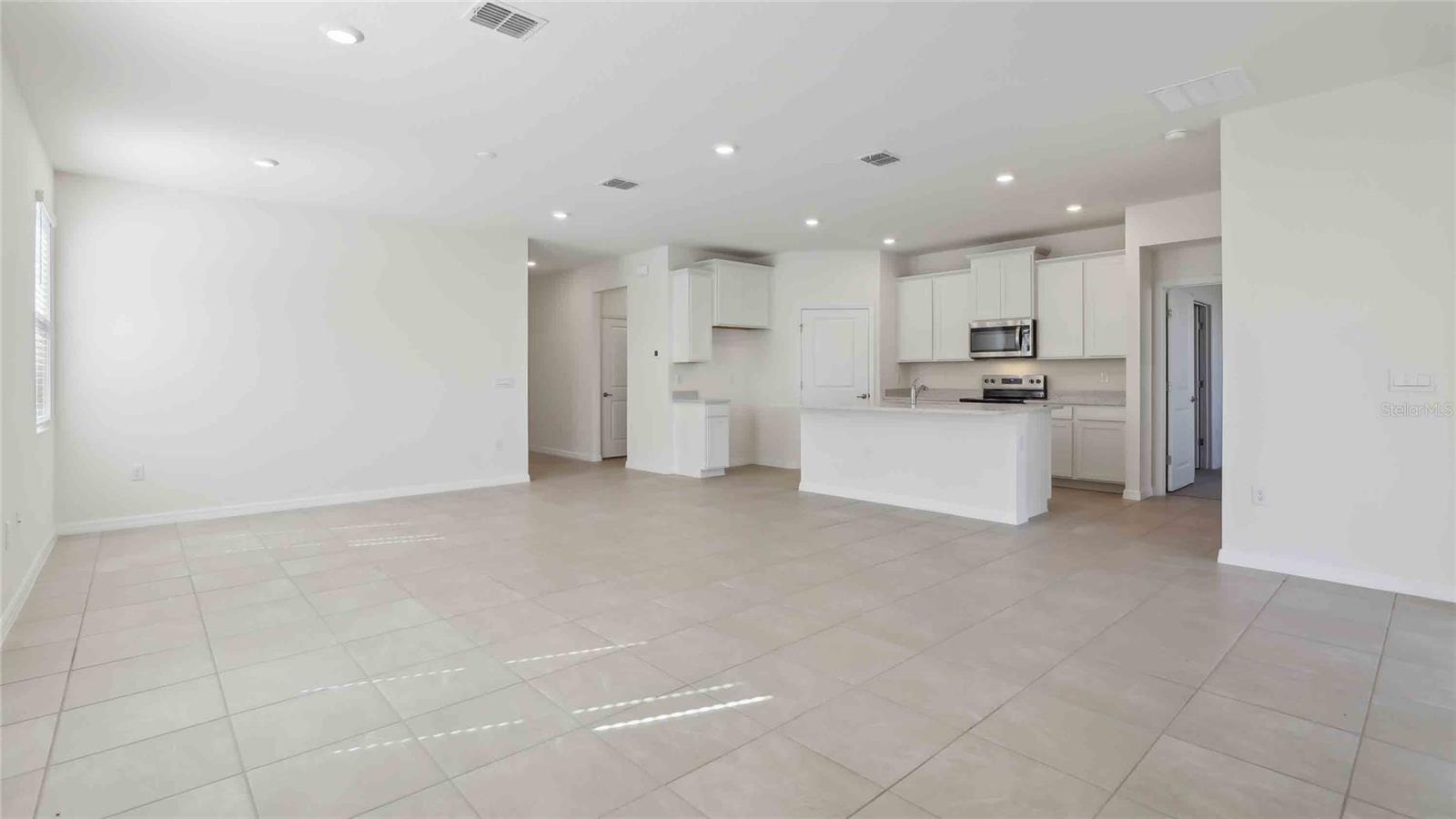 8171 IVES PL, WILDWOOD, FL, 34785