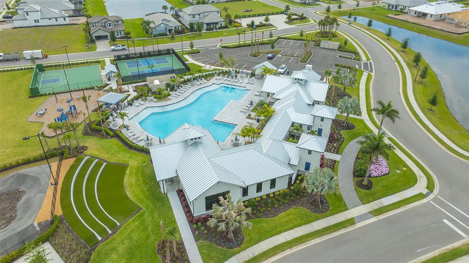 16905 SWEETWATER VILLAGE DR, BRADENTON, FL, 34211