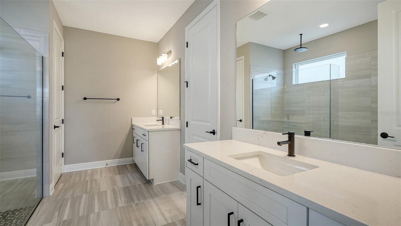 16905 SWEETWATER VILLAGE DR, BRADENTON, FL, 34211