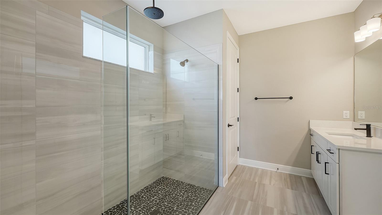 16905 SWEETWATER VILLAGE DR, BRADENTON, FL, 34211