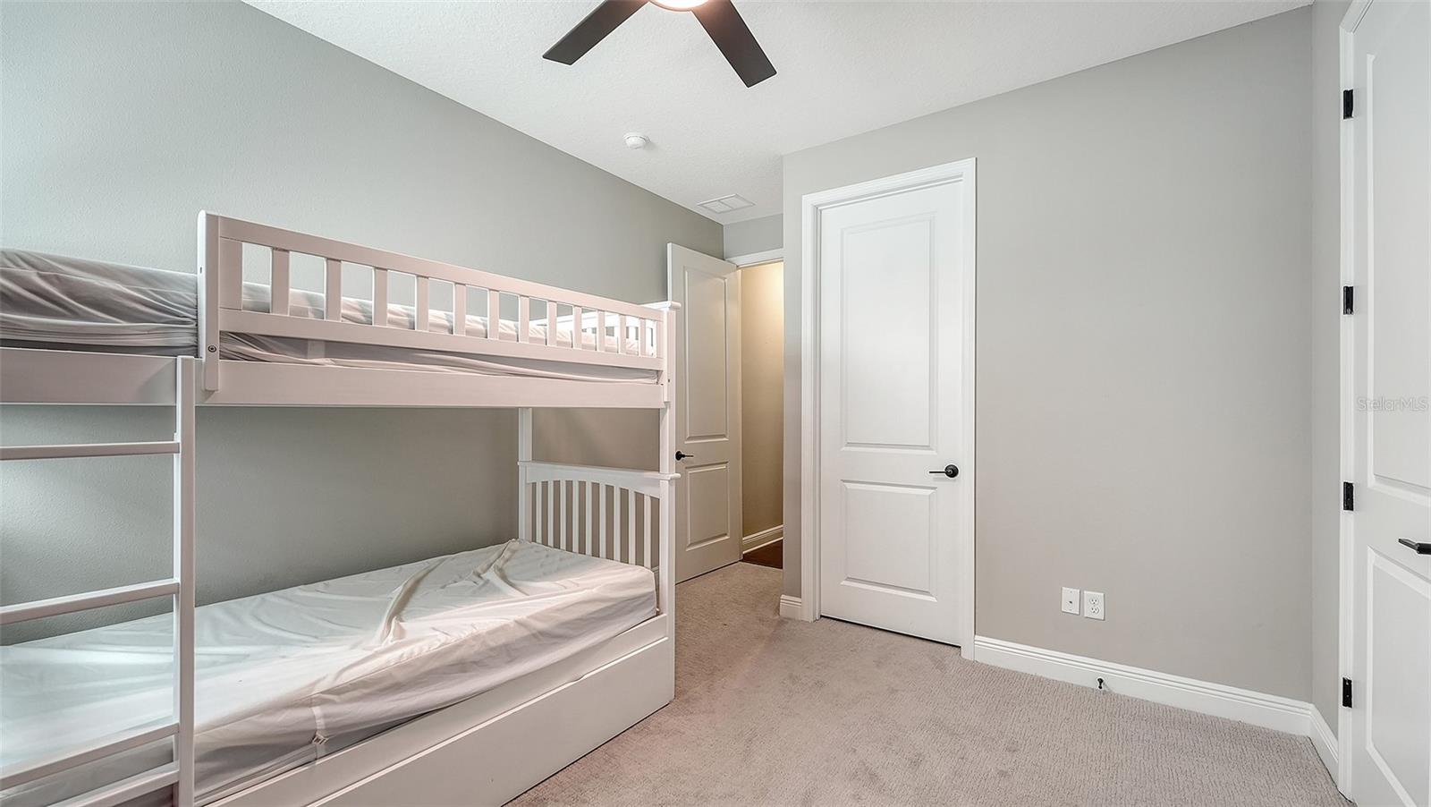 16905 SWEETWATER VILLAGE DR, BRADENTON, FL, 34211