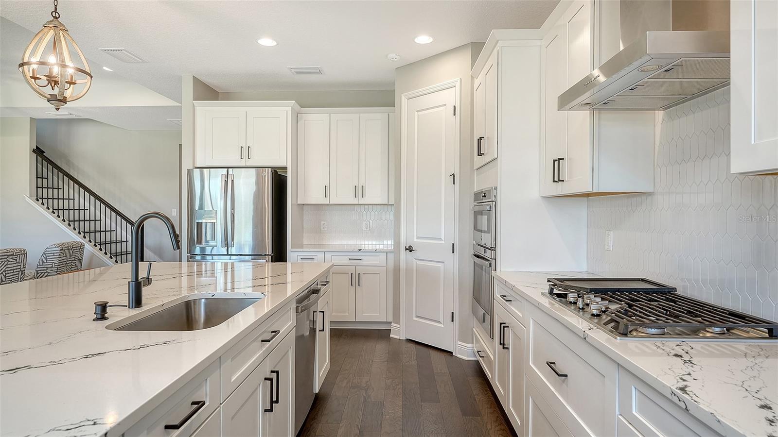 16905 SWEETWATER VILLAGE DR, BRADENTON, FL, 34211