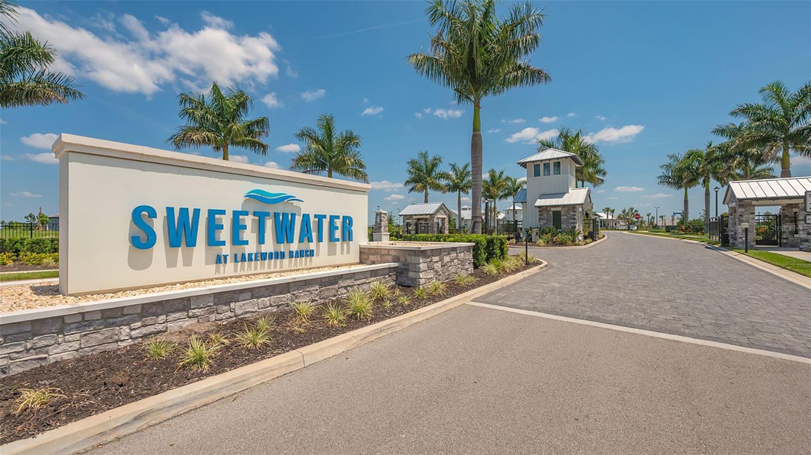 16905 SWEETWATER VILLAGE DR, BRADENTON, FL, 34211