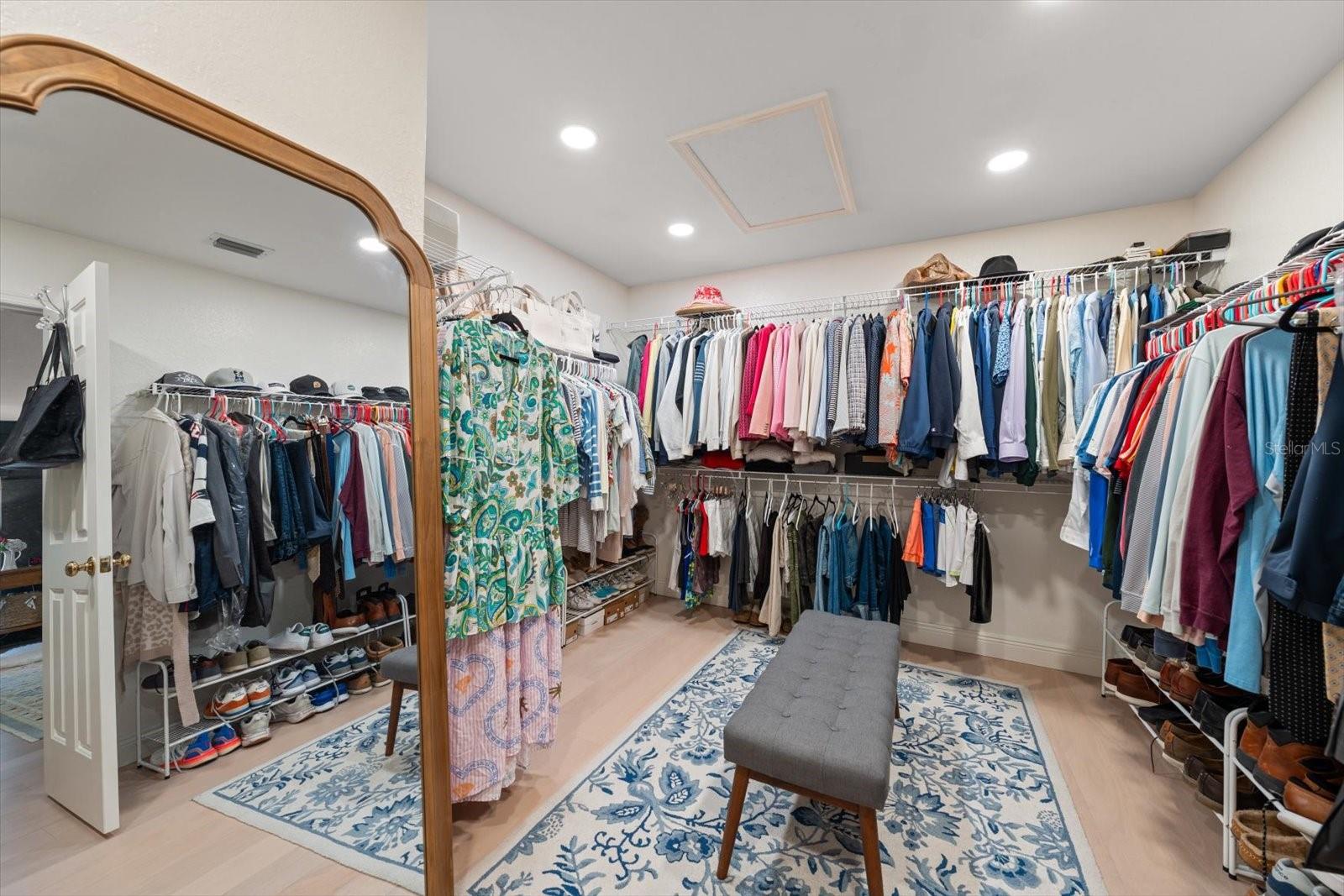 Primary suite walk in closet