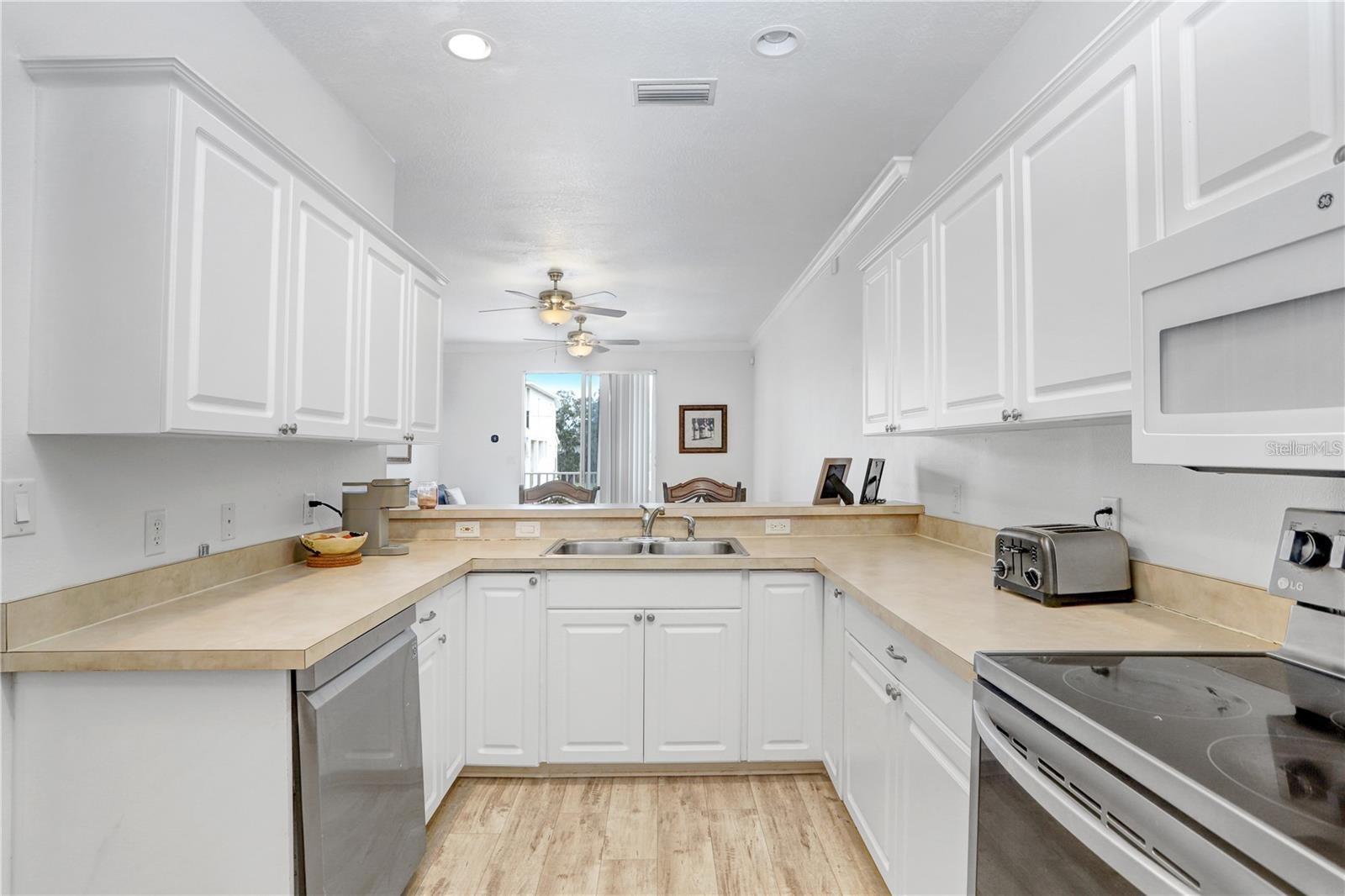 6823 S KISSIMMEE ST, TAMPA, FL, 33616