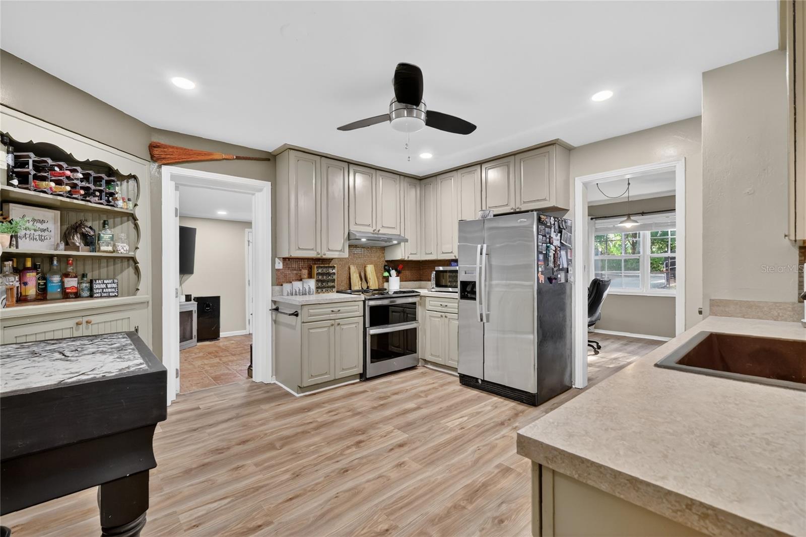 29239 S CORLEY ISLAND RD, LEESBURG, FL, 34748