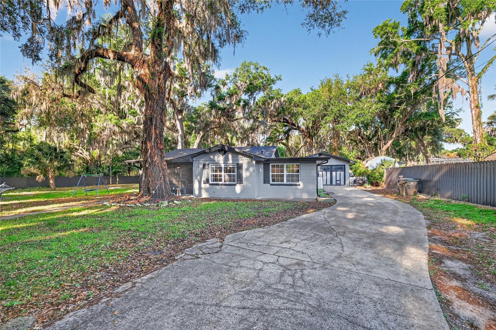 29239 S CORLEY ISLAND RD, LEESBURG, FL, 34748