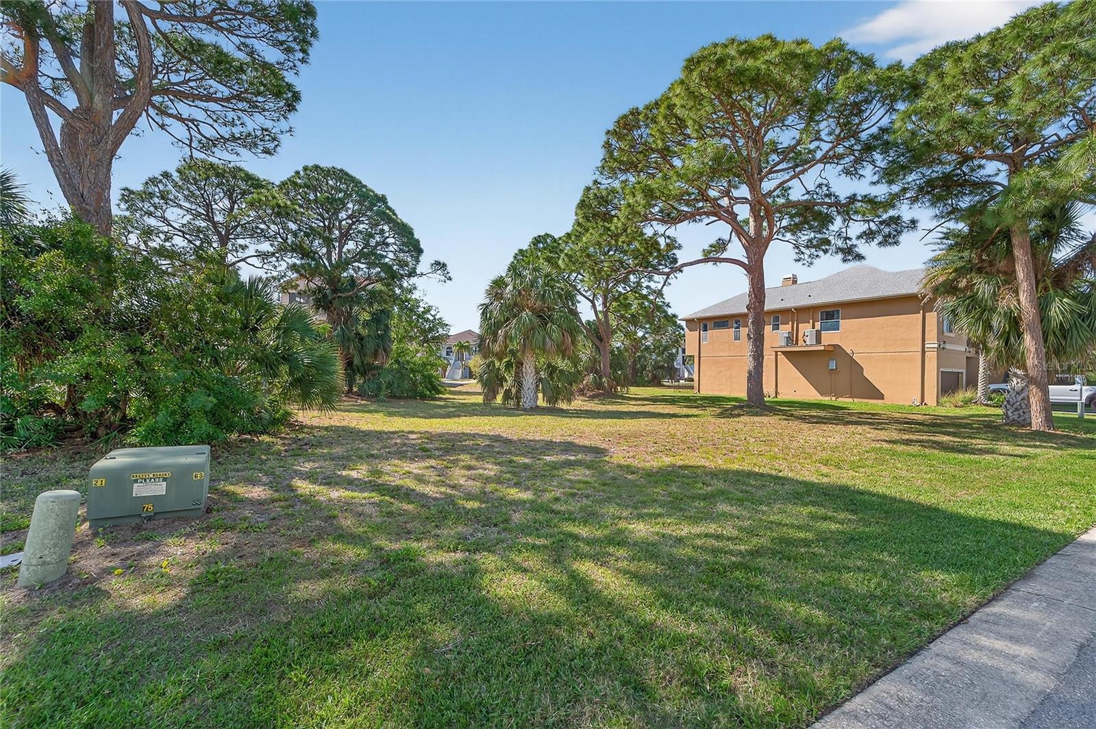 HARBOUR WATCH CIR, TARPON SPRINGS, FL, 34689