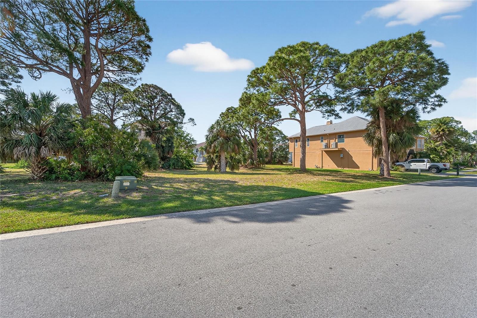 HARBOUR WATCH CIR, TARPON SPRINGS, FL, 34689