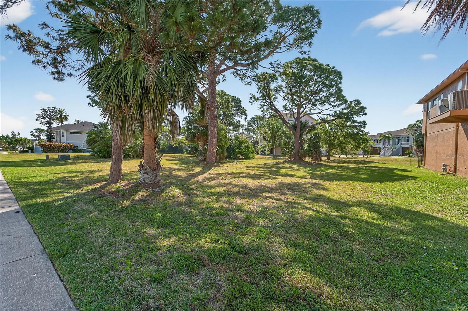 HARBOUR WATCH CIR, TARPON SPRINGS, FL, 34689