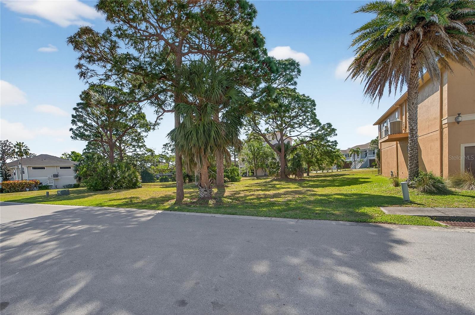 HARBOUR WATCH CIR, TARPON SPRINGS, FL, 34689
