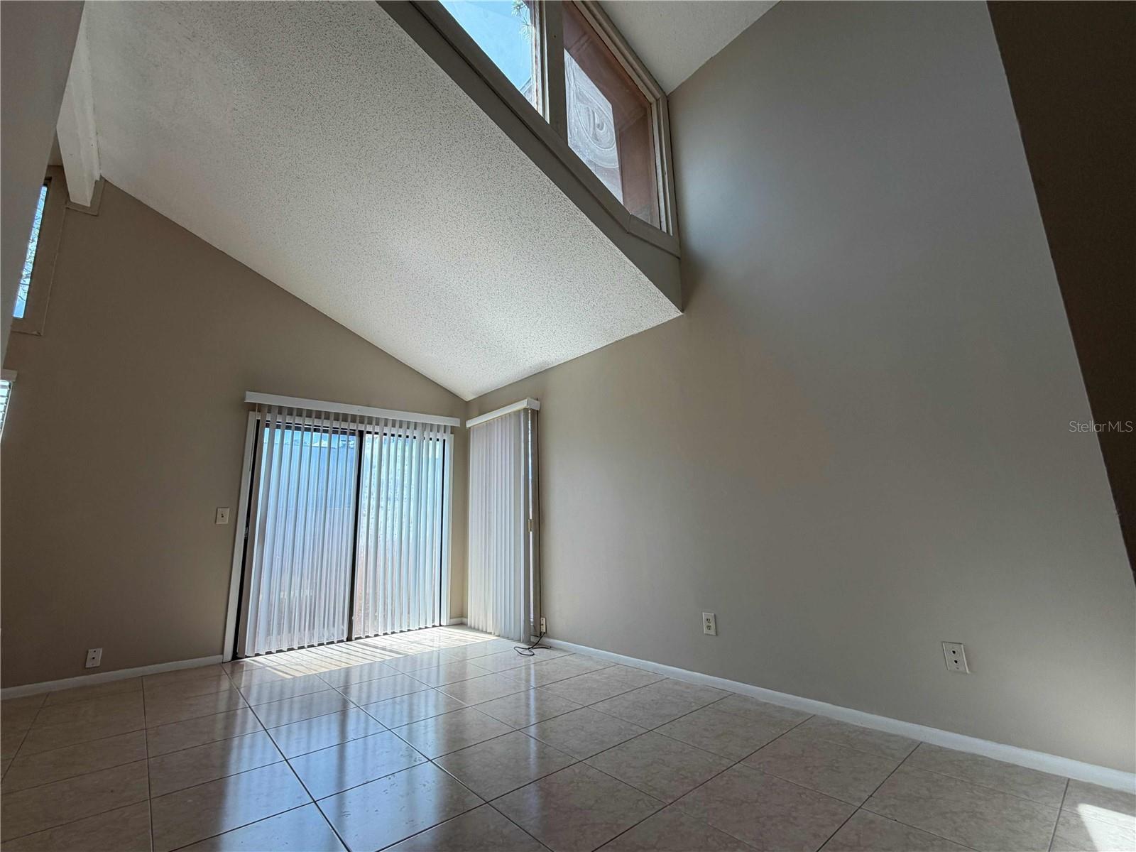 220 SUNSHOWER CT, CASSELBERRY, FL, 32707
