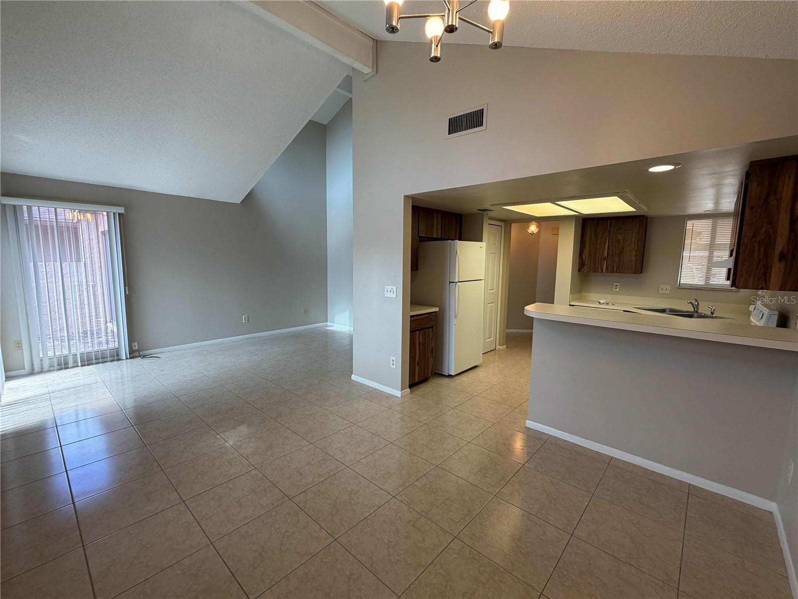 220 SUNSHOWER CT, CASSELBERRY, FL, 32707