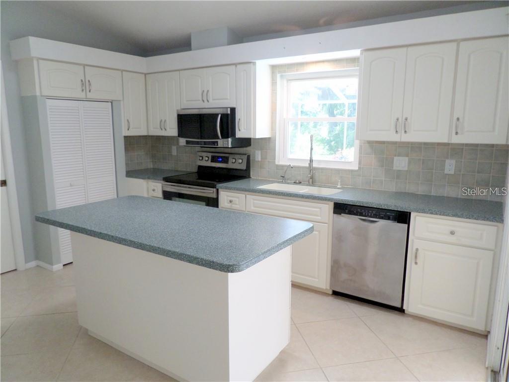 3601 GARDEN LAKES CLENET, BRADENTON, FL, 34203