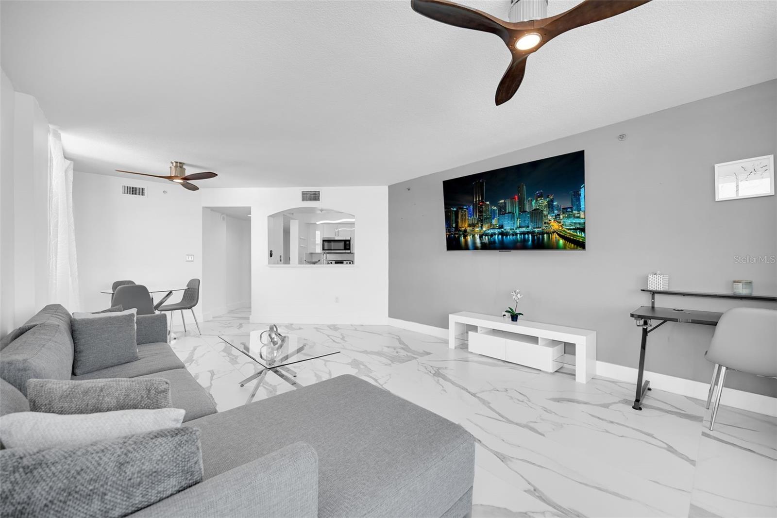 9201 COLLINS AVE #821, SURFSIDE, FL, 33154