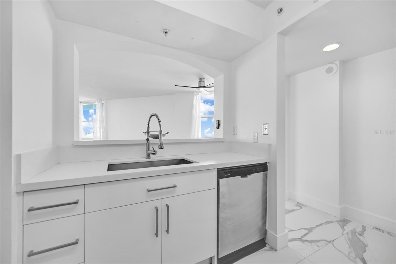 9201 COLLINS AVE #821, SURFSIDE, FL, 33154