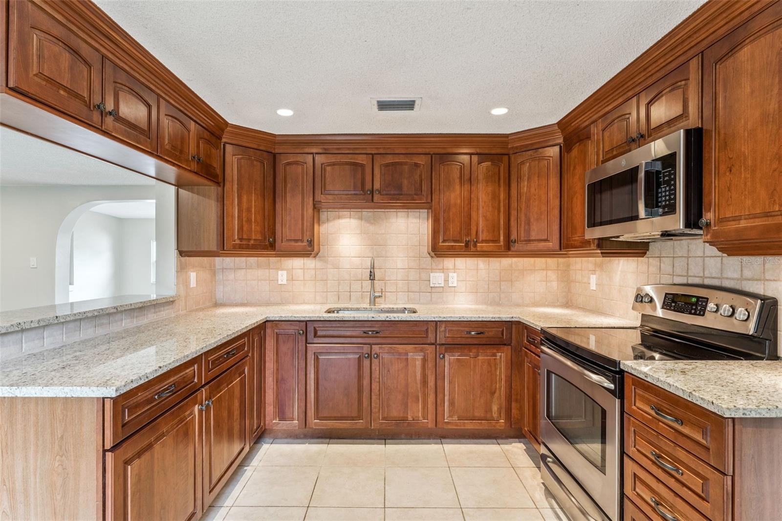 1221 LAKE DOWNEY DR, ORLANDO, FL, 32825