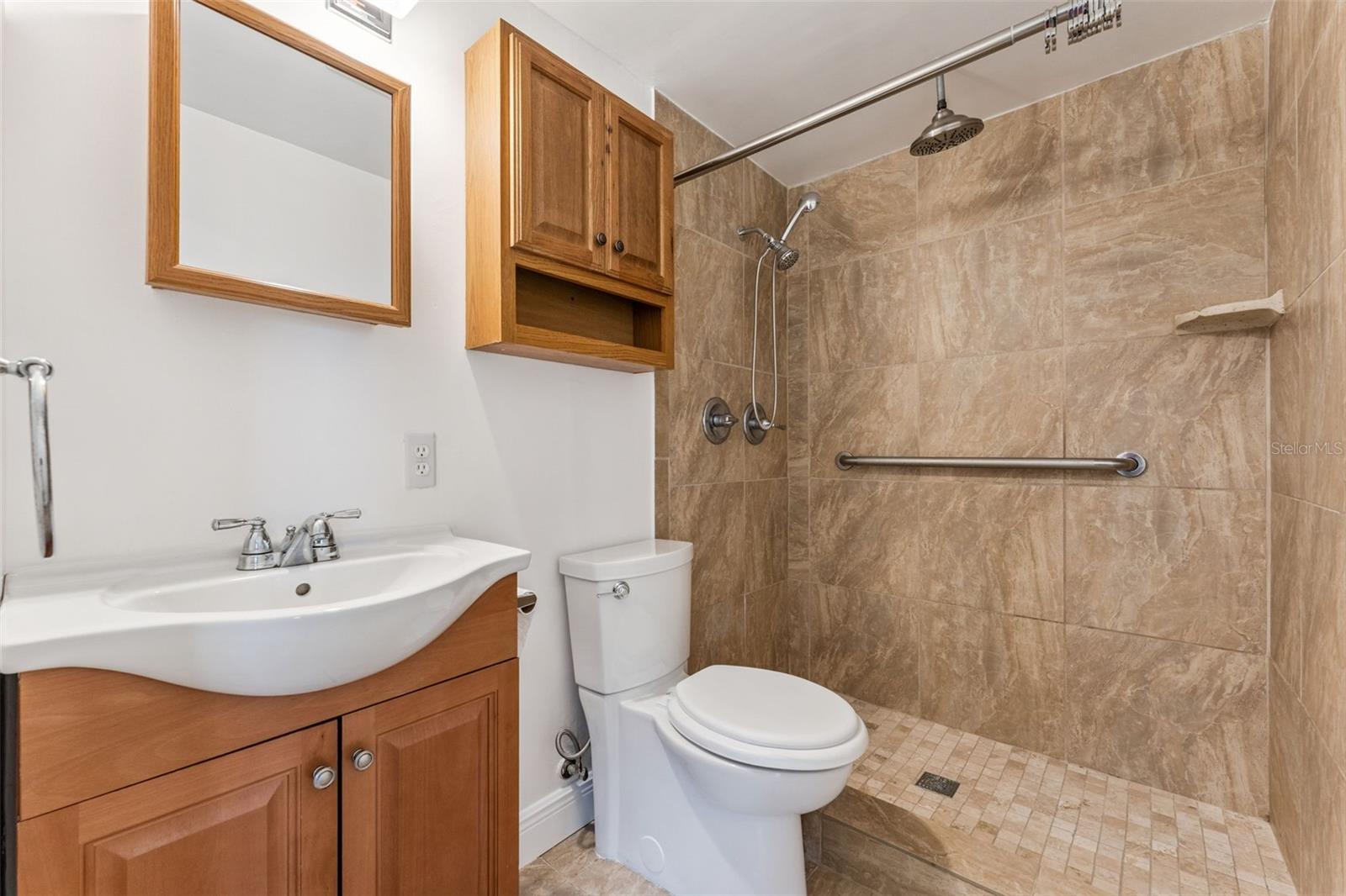 1221 LAKE DOWNEY DR, ORLANDO, FL, 32825
