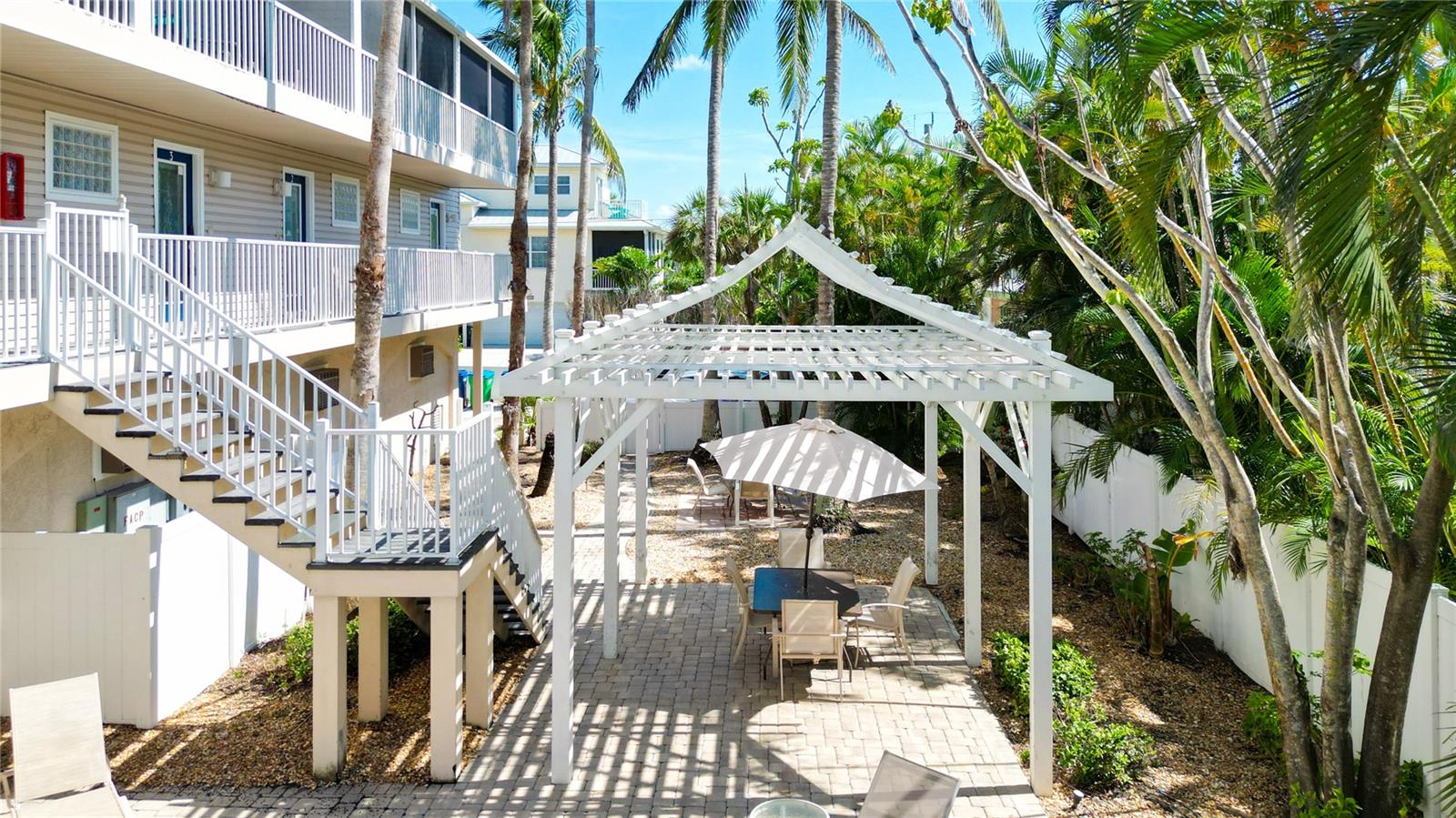 3100 GULF DR #2, HOLMES BEACH, FL, 34217