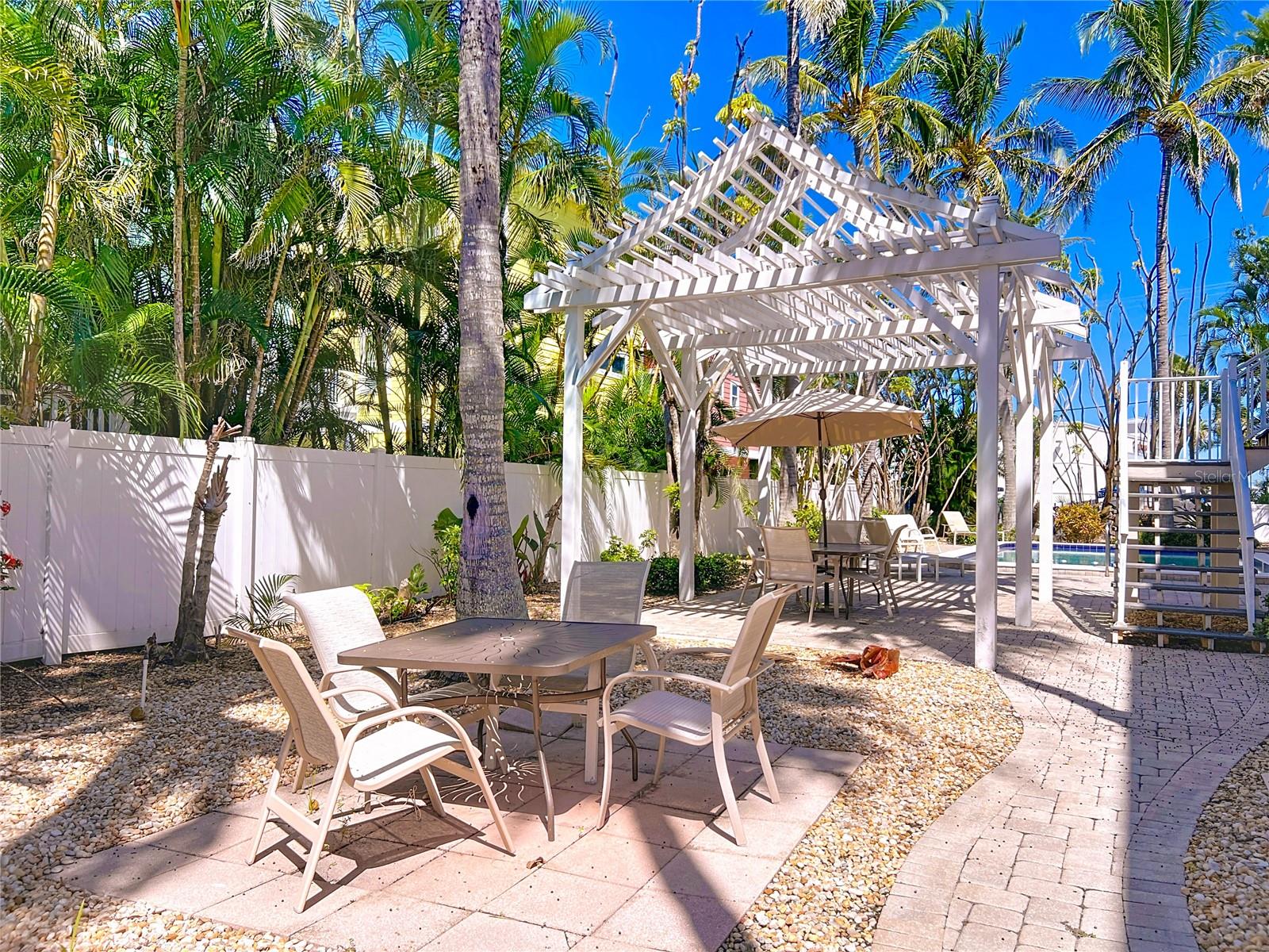 3100 GULF DR #2, HOLMES BEACH, FL, 34217