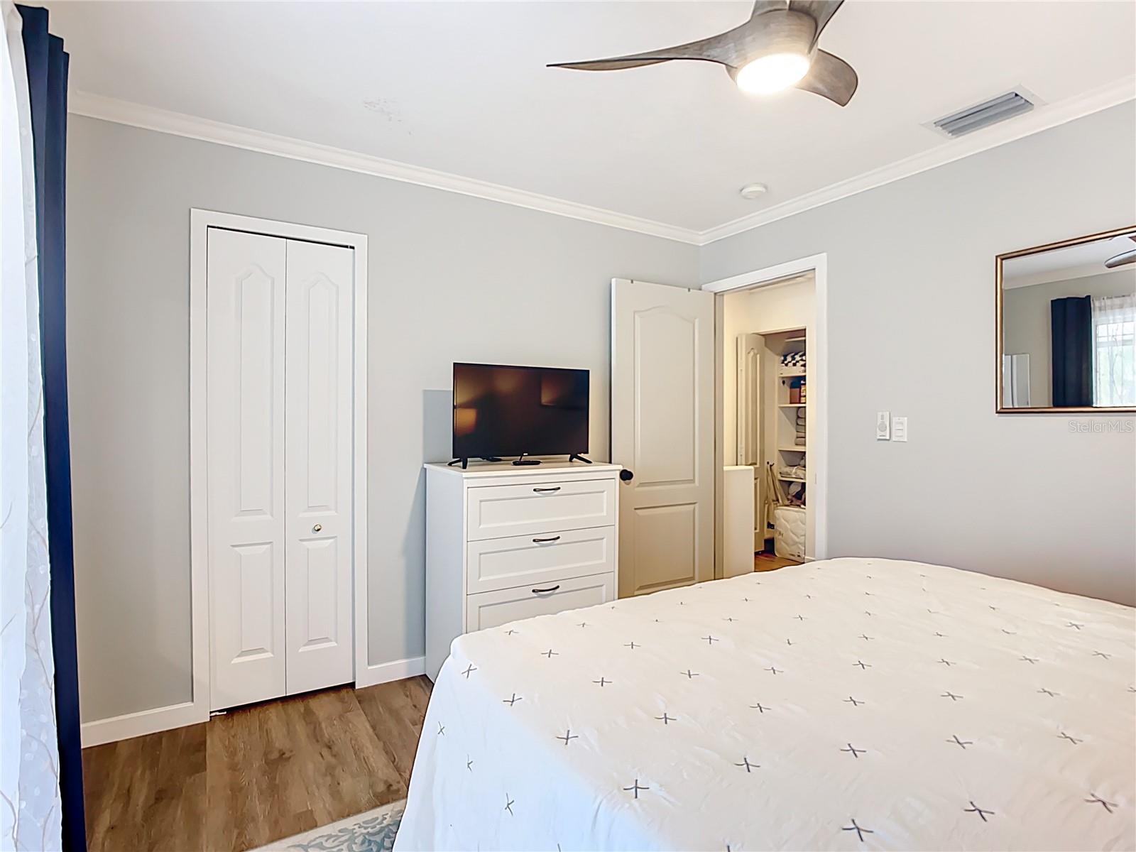 3100 GULF DR #2, HOLMES BEACH, FL, 34217