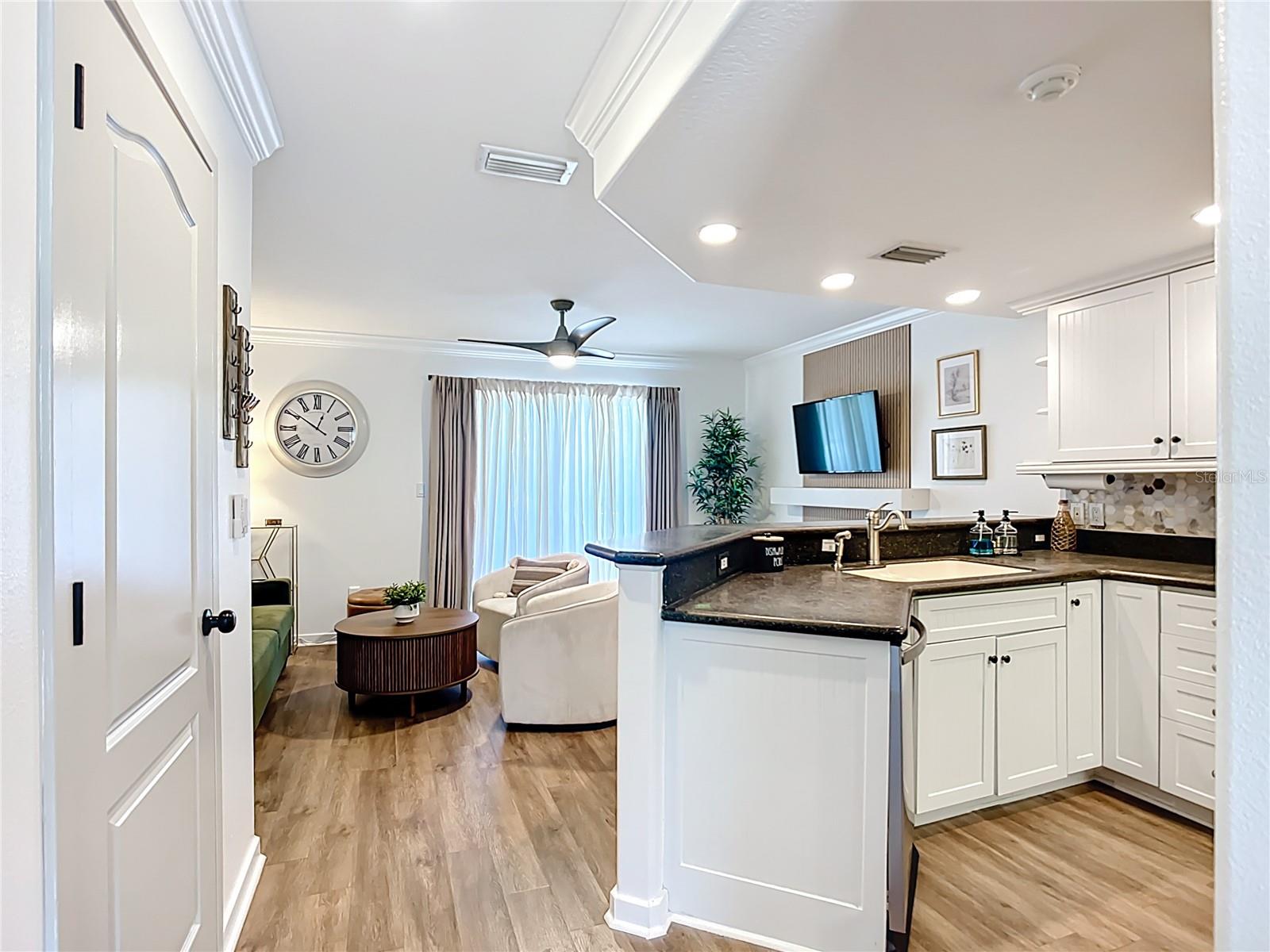 3100 GULF DR #2, HOLMES BEACH, FL, 34217