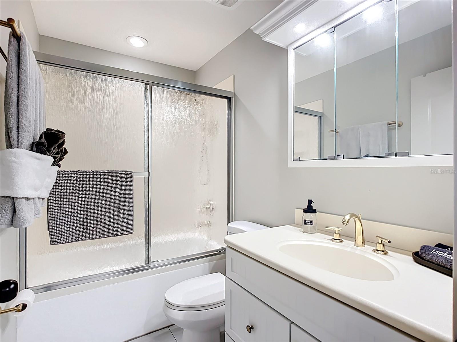 3100 GULF DR #2, HOLMES BEACH, FL, 34217