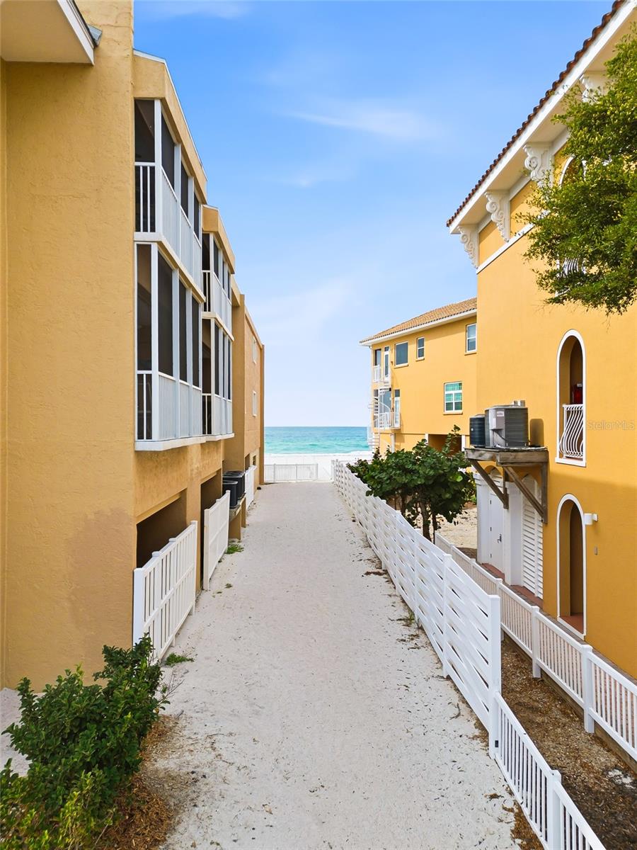 1801 GULF DR N #142, BRADENTON BEACH, FL, 34217