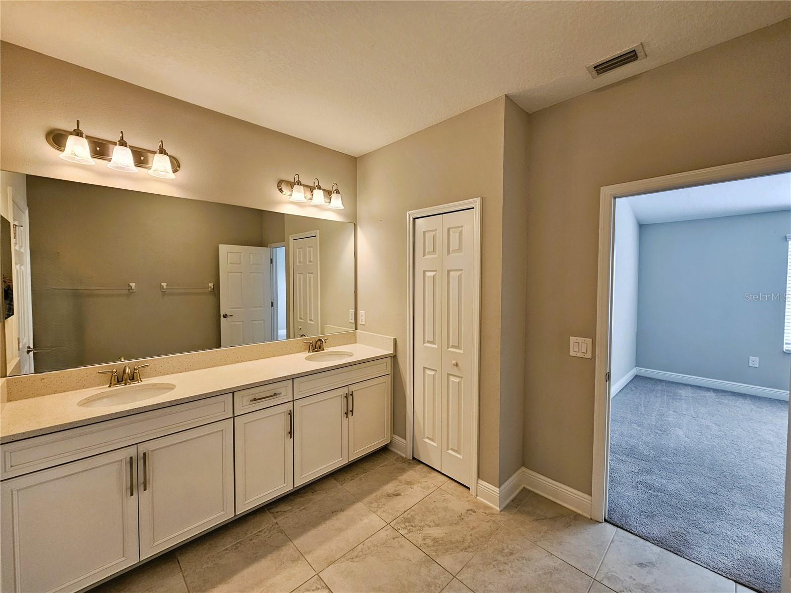 30219 SOUTHWELL LN, WESLEY CHAPEL, FL, 33543