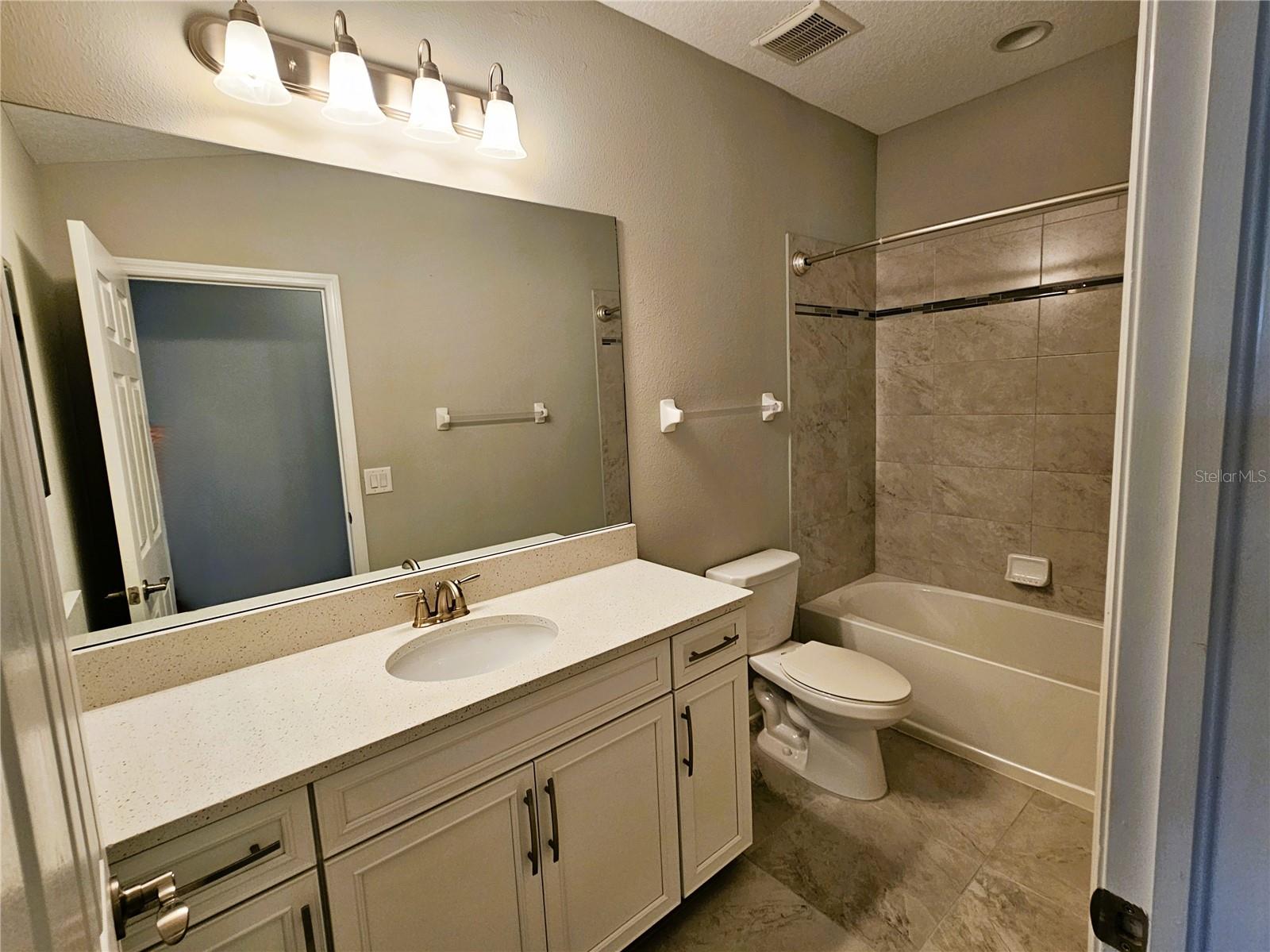 30219 SOUTHWELL LN, WESLEY CHAPEL, FL, 33543