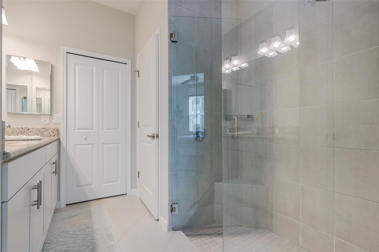 572 LANDSHARK BLVD, DAYTONA BEACH, FL, 32124
