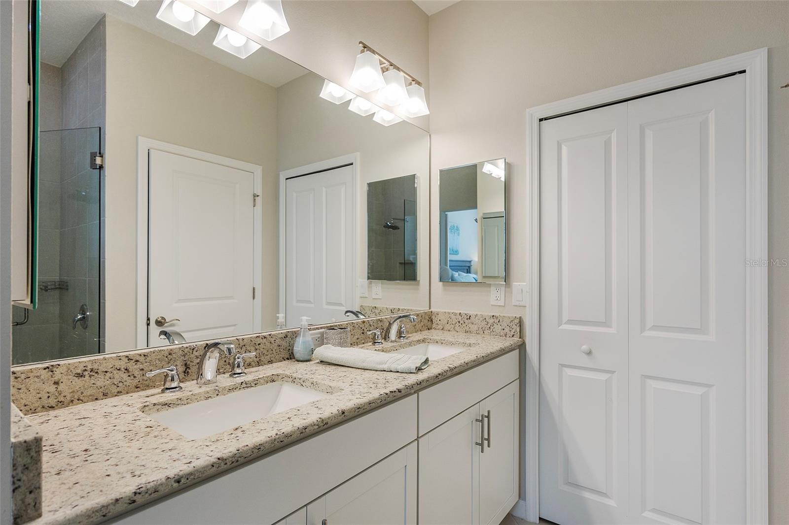 572 LANDSHARK BLVD, DAYTONA BEACH, FL, 32124