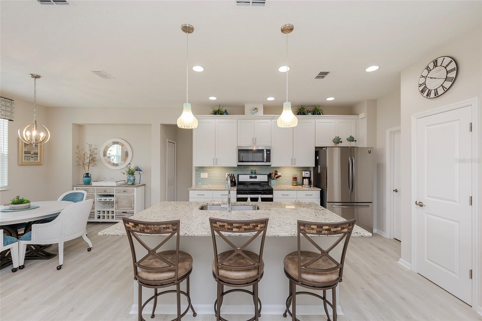 572 LANDSHARK BLVD, DAYTONA BEACH, FL, 32124