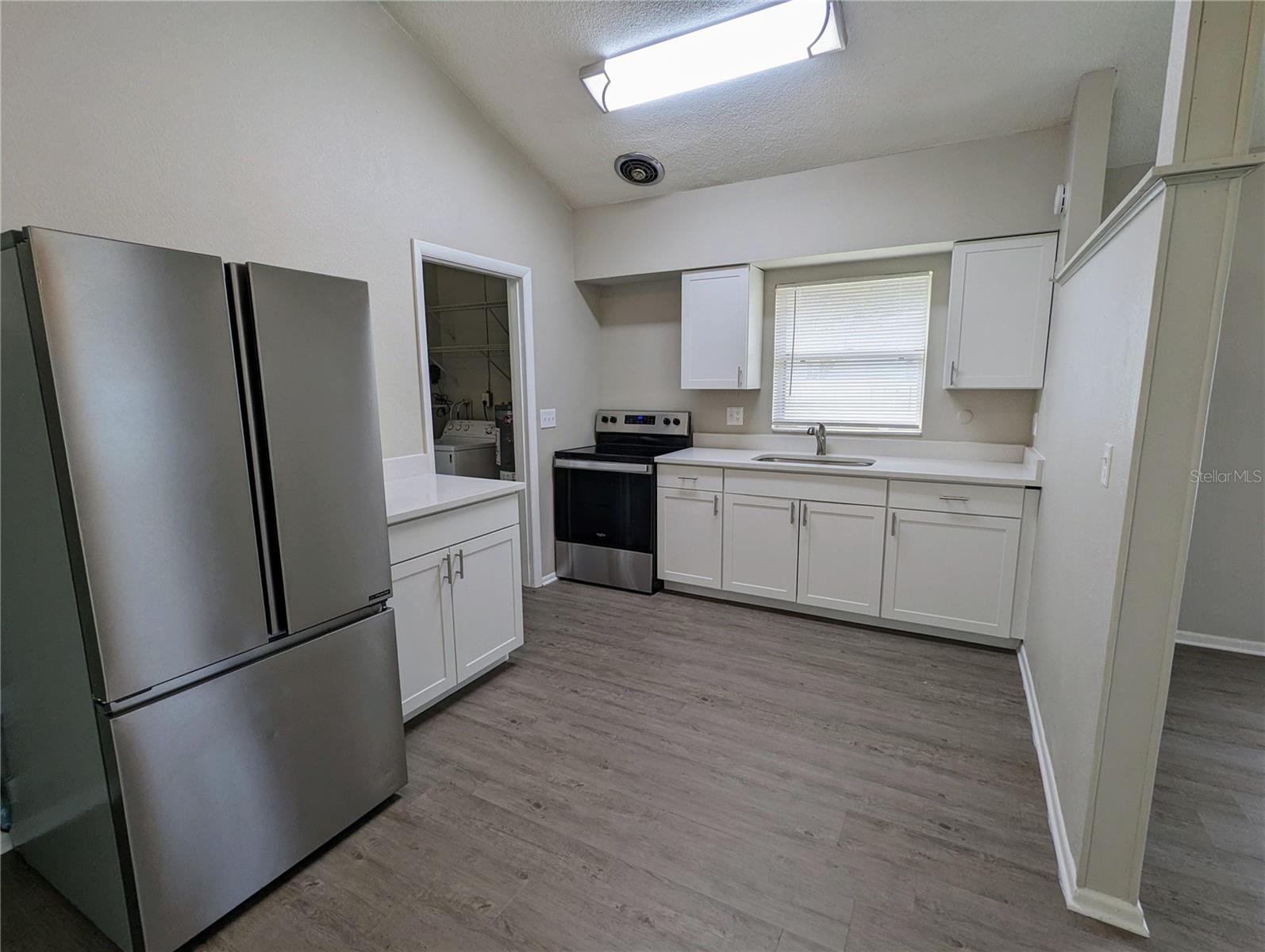 2201 24TH AVE W, BRADENTON, FL, 34205