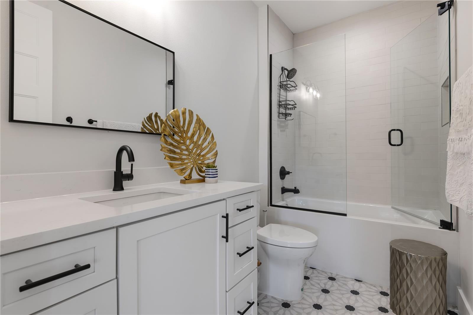 64 N PARK AVE, WINTER GARDEN, FL, 34787