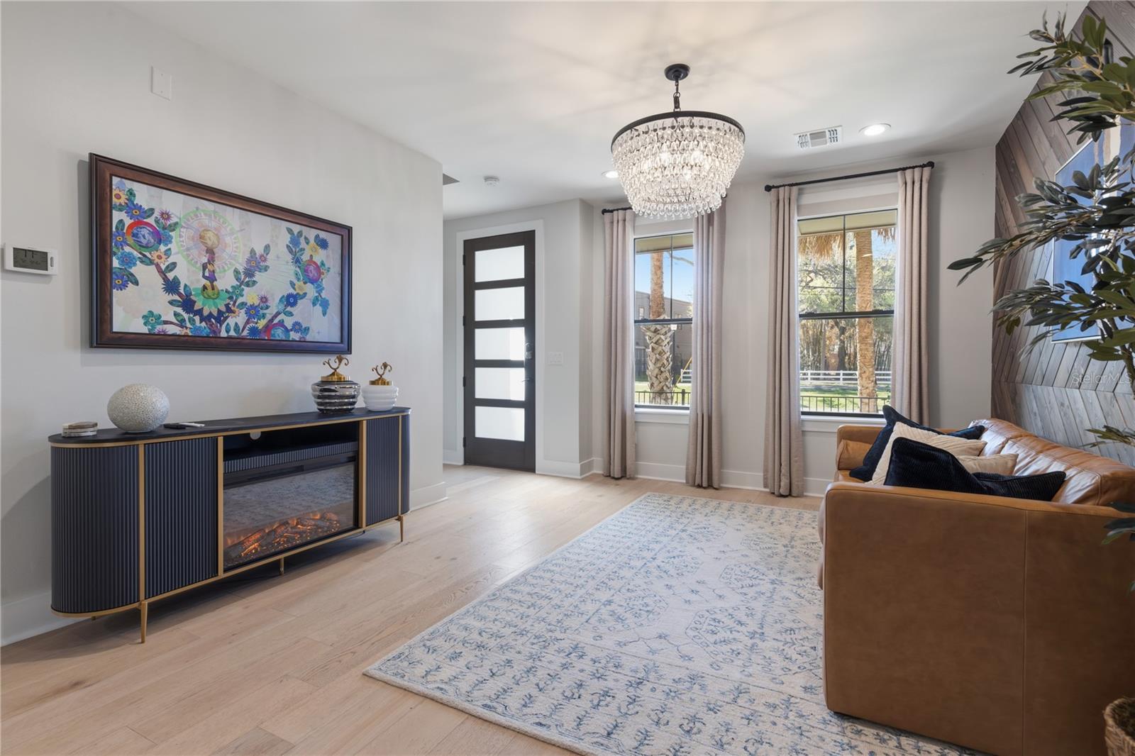 64 N PARK AVE, WINTER GARDEN, FL, 34787