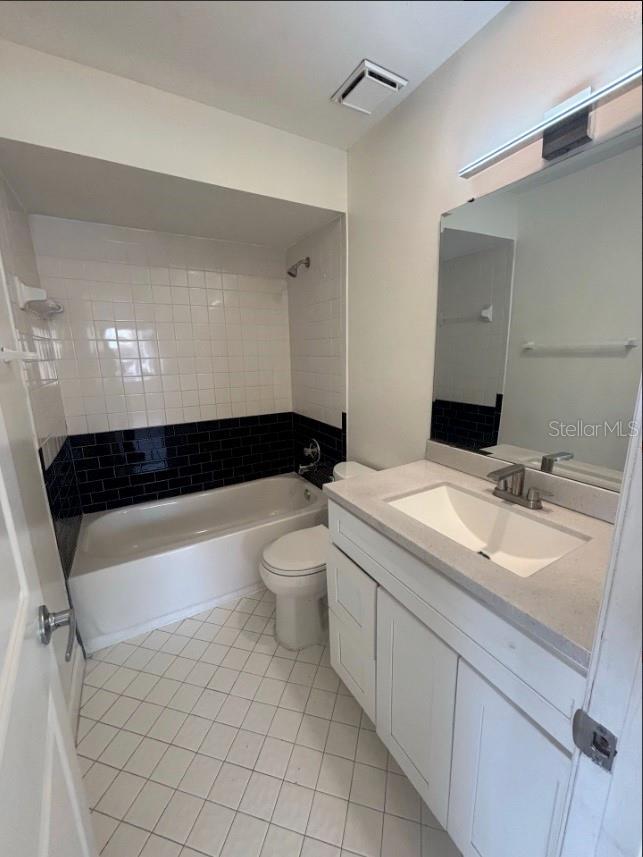 5232 VIA HACIENDA CIR #219, ORLANDO, FL, 32839