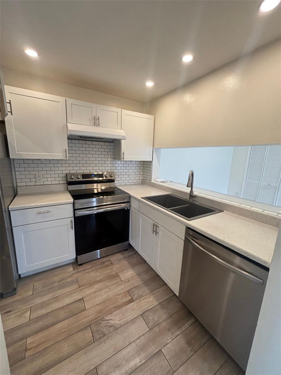 5232 VIA HACIENDA CIR #219, ORLANDO, FL, 32839