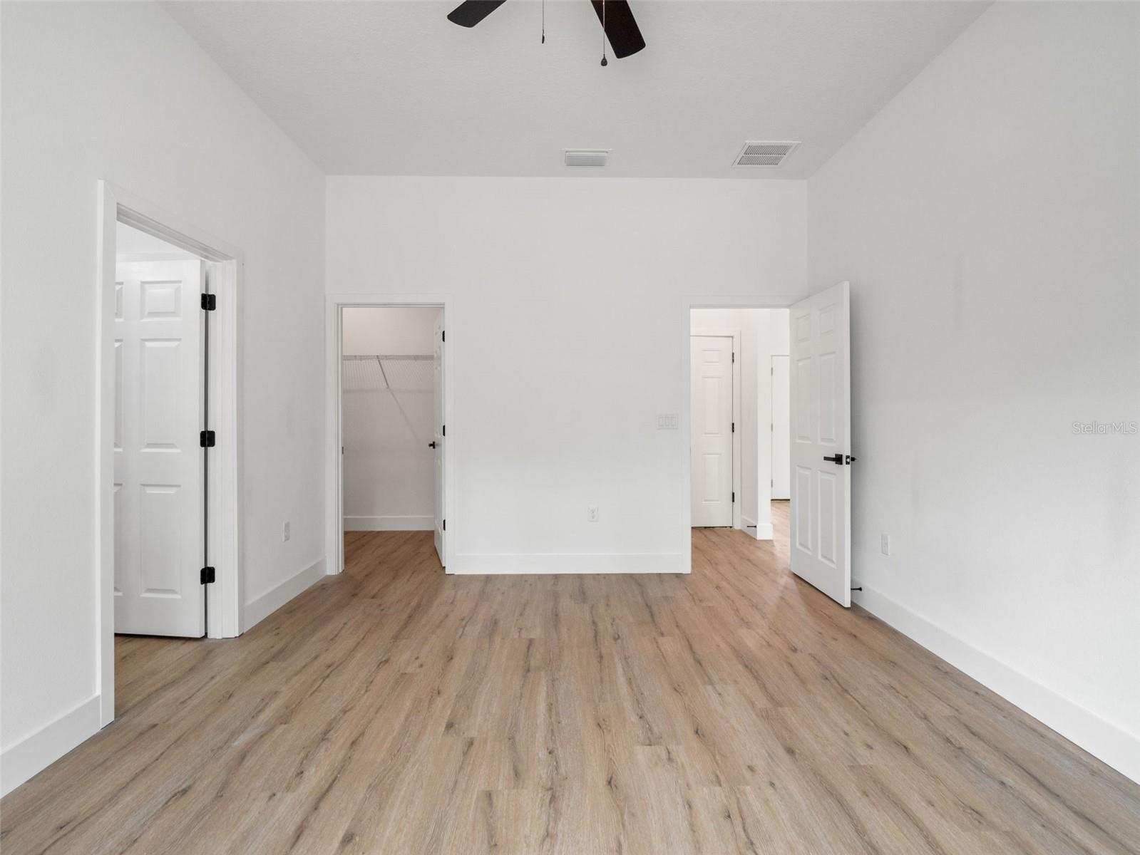 33 FISHER PL, OCKLAWAHA, FL, 32179