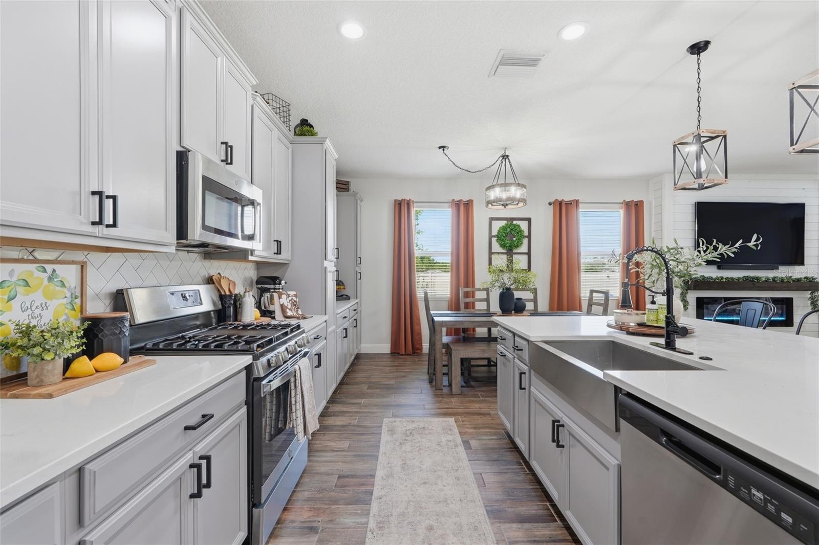 1218 BLARNEY ST, MINNEOLA, FL, 34715