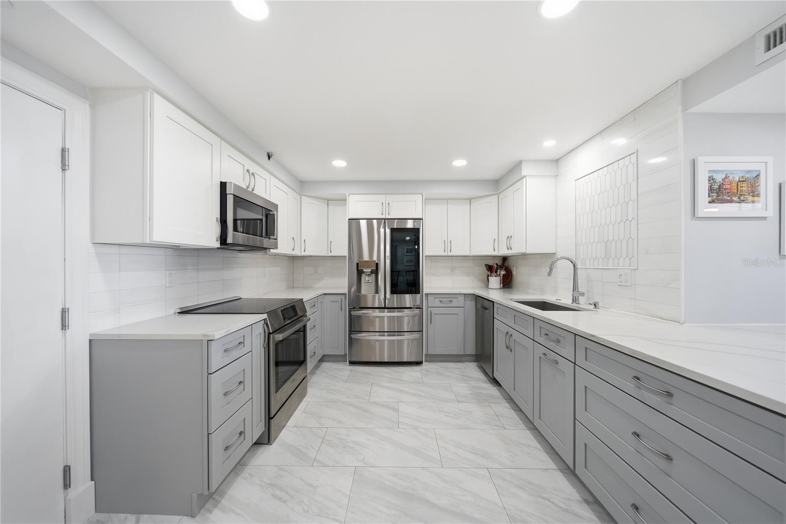 1 KEY CAPRI #306E, TREASURE ISLAND, FL, 33706