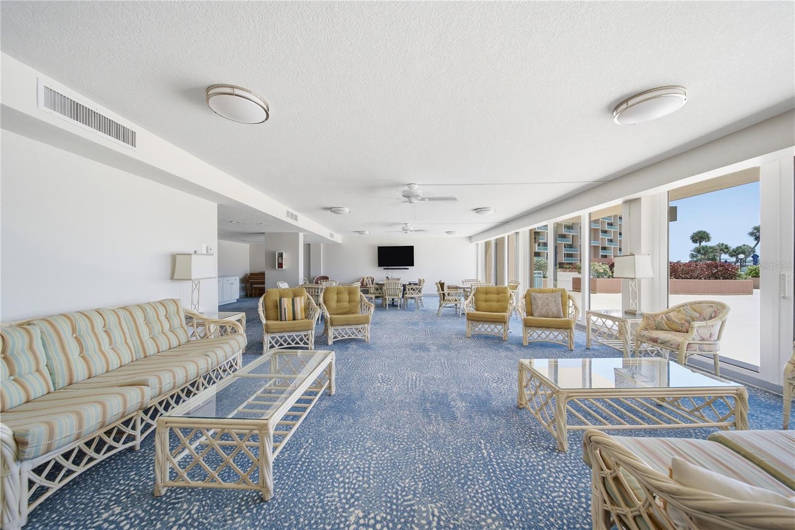 1 KEY CAPRI #306E, TREASURE ISLAND, FL, 33706