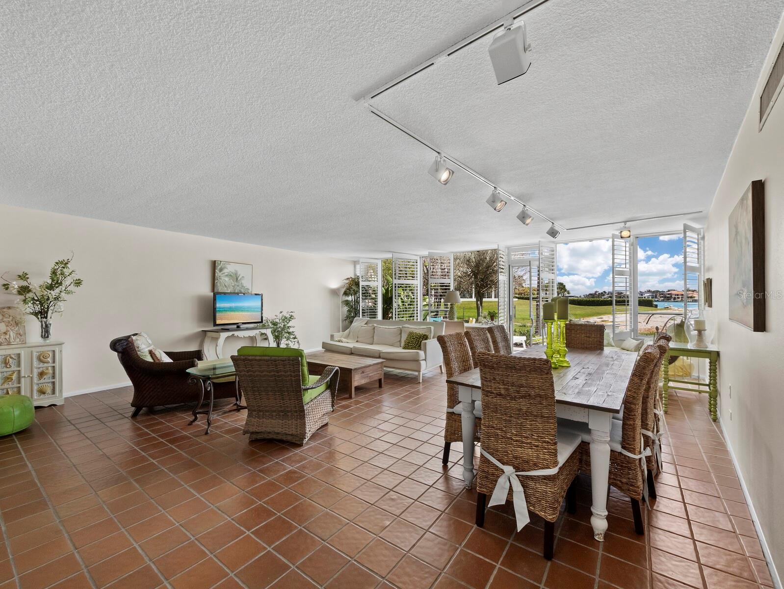 100 SANDS POINT RD #108, LONGBOAT KEY, FL, 34228