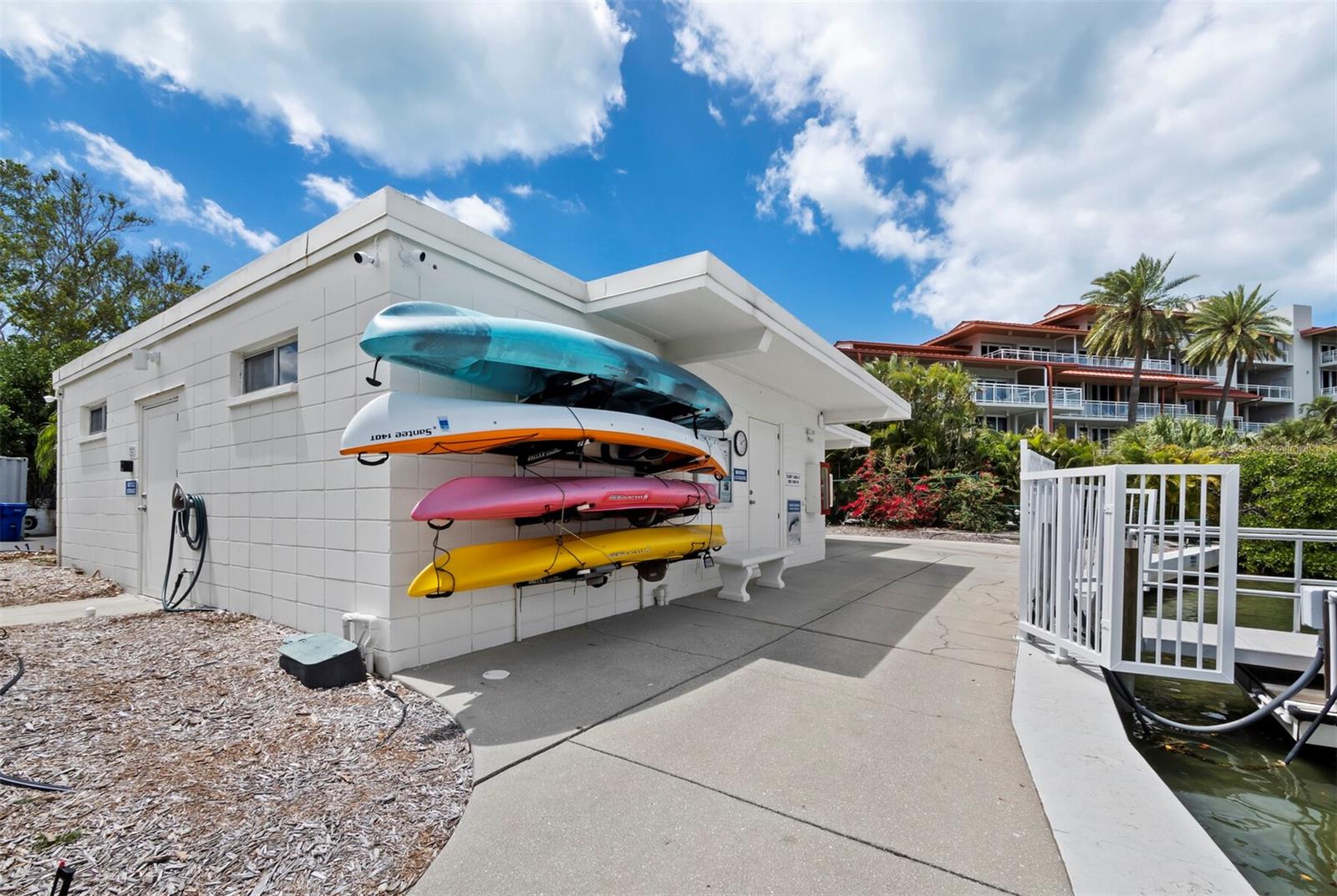 100 SANDS POINT RD #108, LONGBOAT KEY, FL, 34228