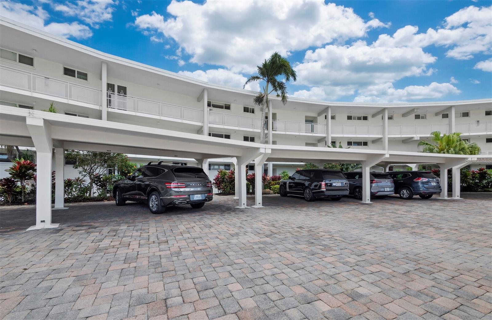 100 SANDS POINT RD #108, LONGBOAT KEY, FL, 34228