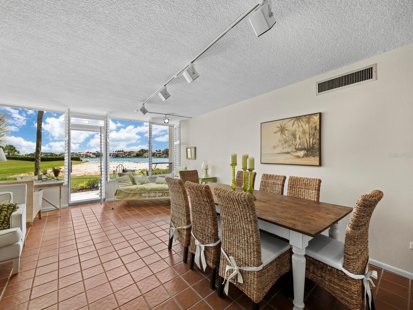 100 SANDS POINT RD #108, LONGBOAT KEY, FL, 34228